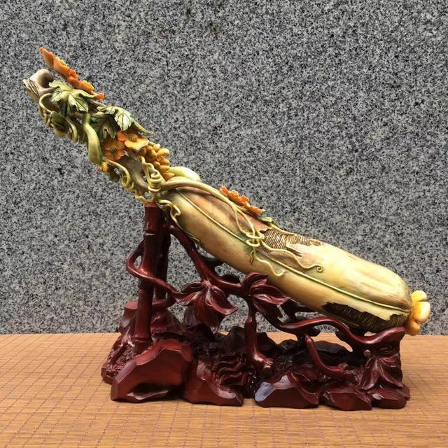 張義大師獲聘北京工美珠寶首席雕刻設(shè)計(jì)師 工藝美術(shù)設(shè)計(jì)的薪火相傳
